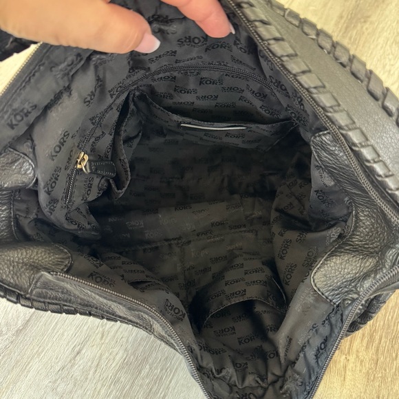 MICHAEL KORS Black Leather Hobo Handbag With Braided Handle & Fringe - Worn Once - Picture 8 of 10